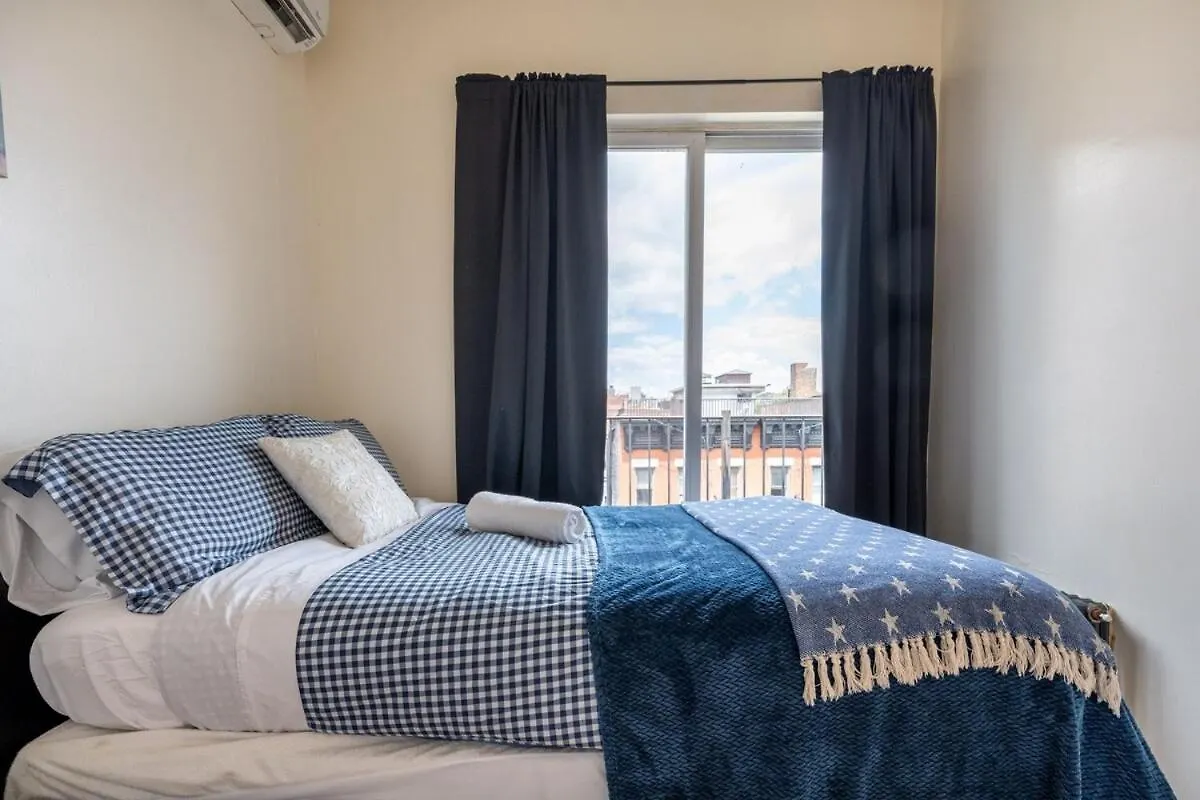 Apartment East Village Townhouse New York